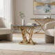 میز عسلی استیل طلایی مدل سه خط با رویه سنگ، ست شده با کنسول در دکوراسیون اتاق نشیمن